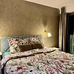 公寓 Garden Towers Boutique With Free Parking *