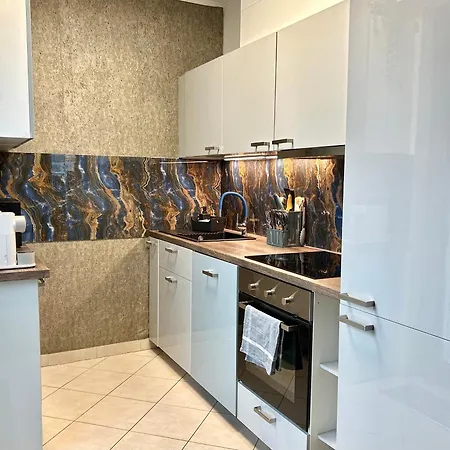 Garden Towers Panoramic View Free Parking * Prague