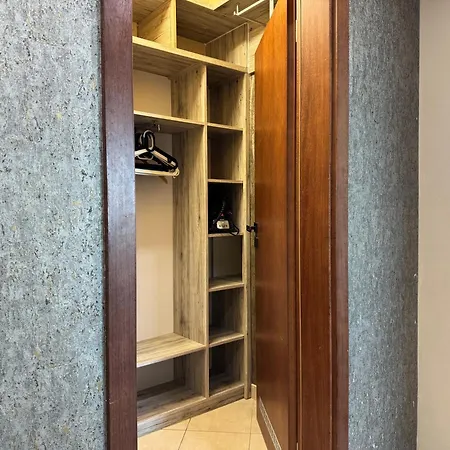 Garden Towers Boutique With Free Parking Appartement
