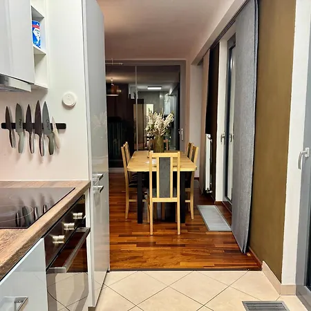Garden Towers Boutique With Free Parking Prague