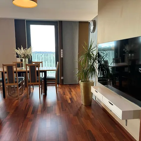 Garden Towers Boutique With Free Parking *